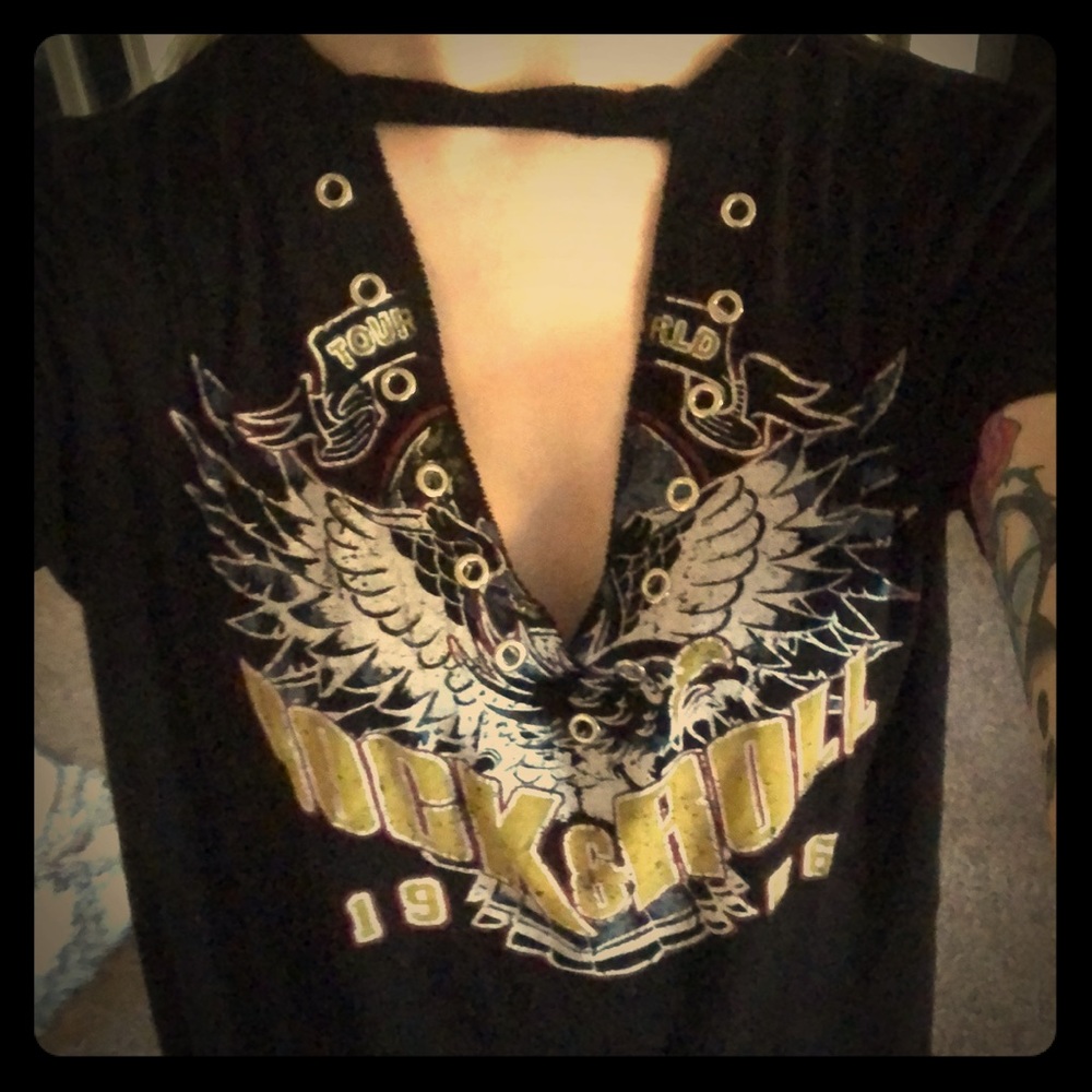 ⚜️Rock & Roll vintage band v neck